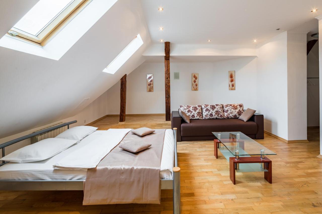 Ferienwohnung Romari Два Поверхи Lemberg Exterior foto
