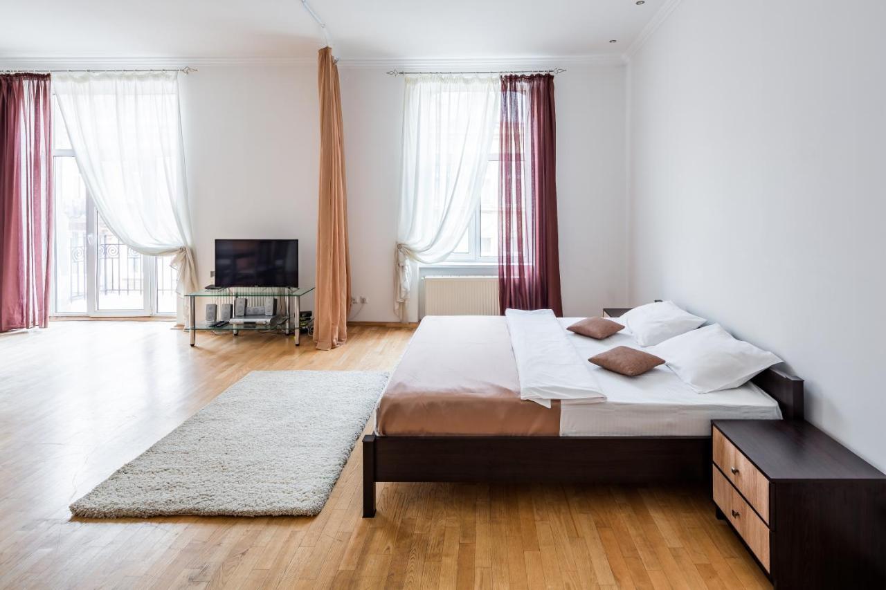 Ferienwohnung Romari Два Поверхи Lemberg Exterior foto