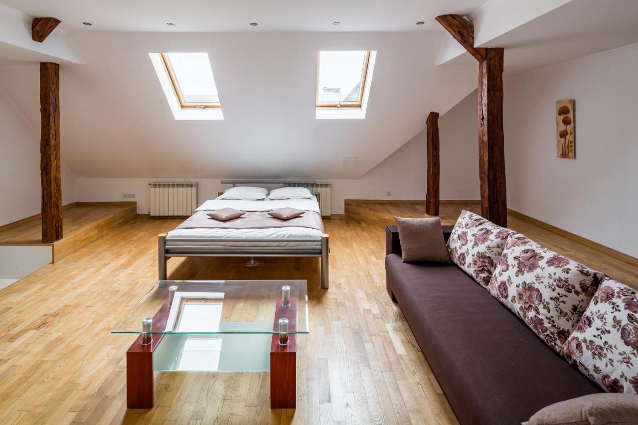 Ferienwohnung Romari Два Поверхи Lemberg Exterior foto