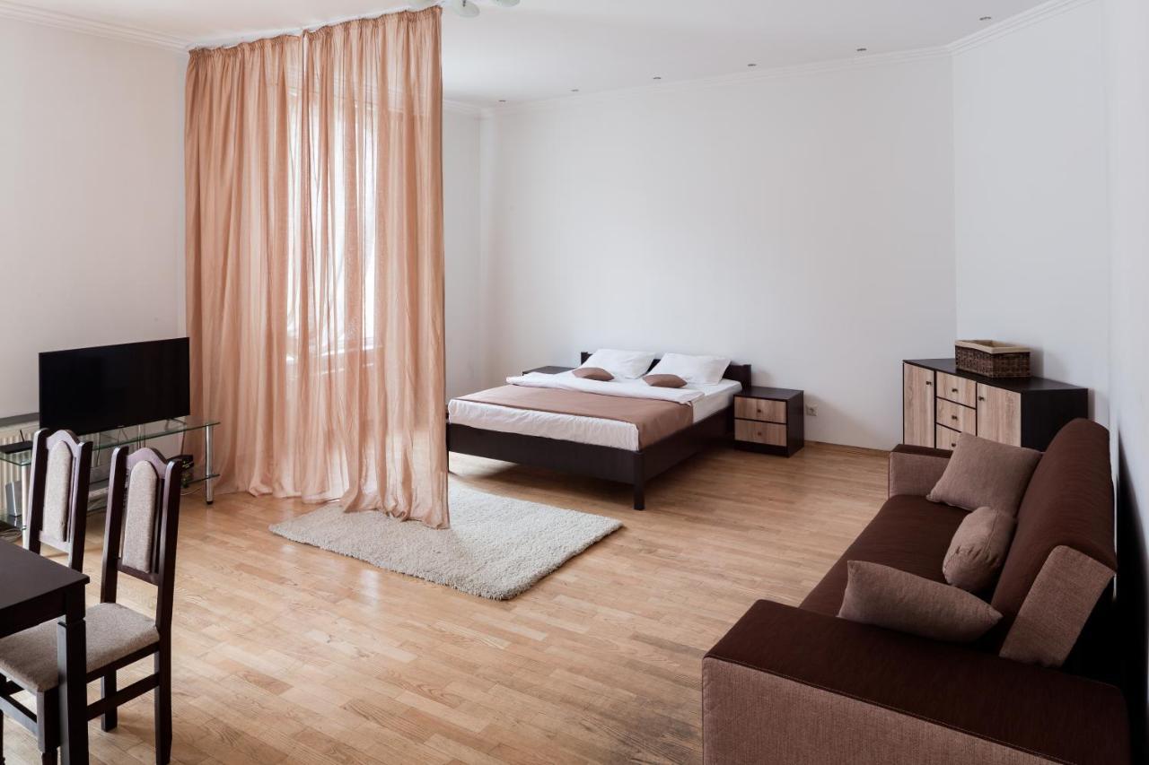 Ferienwohnung Romari Два Поверхи Lemberg Exterior foto